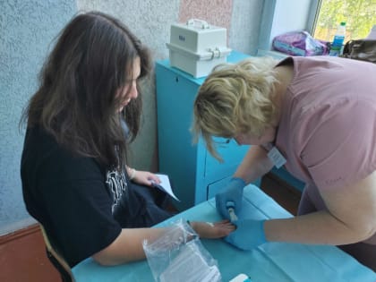 Акция к Международному дню памяти жертв СПИДа прошла в Артёме