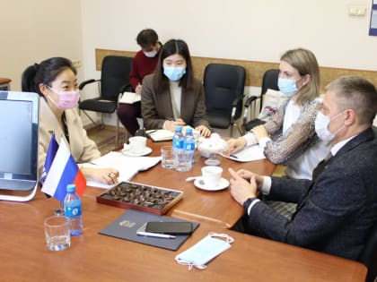 КНР категорически против односторонних санкций