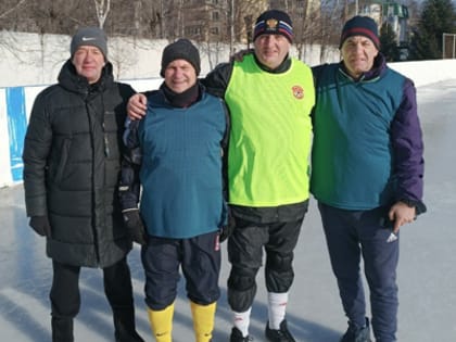 На льду ветераны футбола