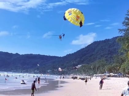 Вылетающим в Таиланд туристам в Приморье предлагают «продуктовый» заработок