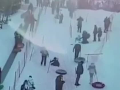 Во Владивостоке опасная езда на тюбинге закончилась травмой ребёнка