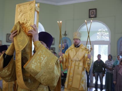 В день празднования памяти Всех святых, в земле Русской просиявших, митрополит Владимир совершил Божественную литургию