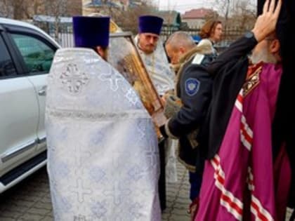 Уссурийские казаки встретили икону Божией Матери «Умиление»
