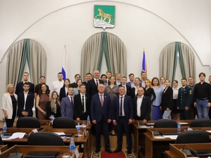 Молодые парламентарии обменялись опытом работы