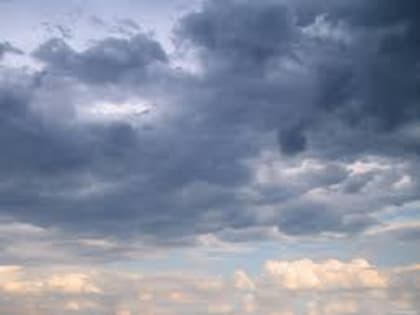 Во Владивостоке на выходных облачно, местами туман, не исключена морось