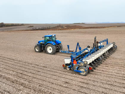 ОКТЯБРЬСКИЕ АГРАРИИ ПРИСТУПИЛИ К СЕВУ РАННИХ ЗЕРНОВЫХ КУЛЬТУР