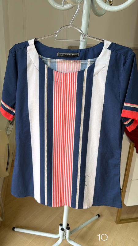 Camisa feminina manga curta estampada 