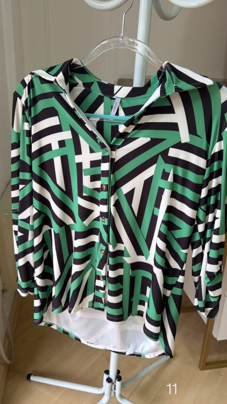 Camisa social feminina estampada 