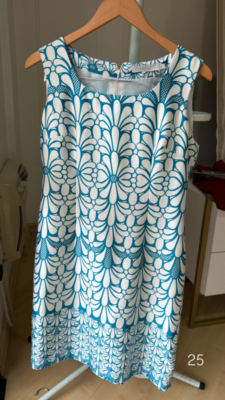 Vestido feminino estampado curto 