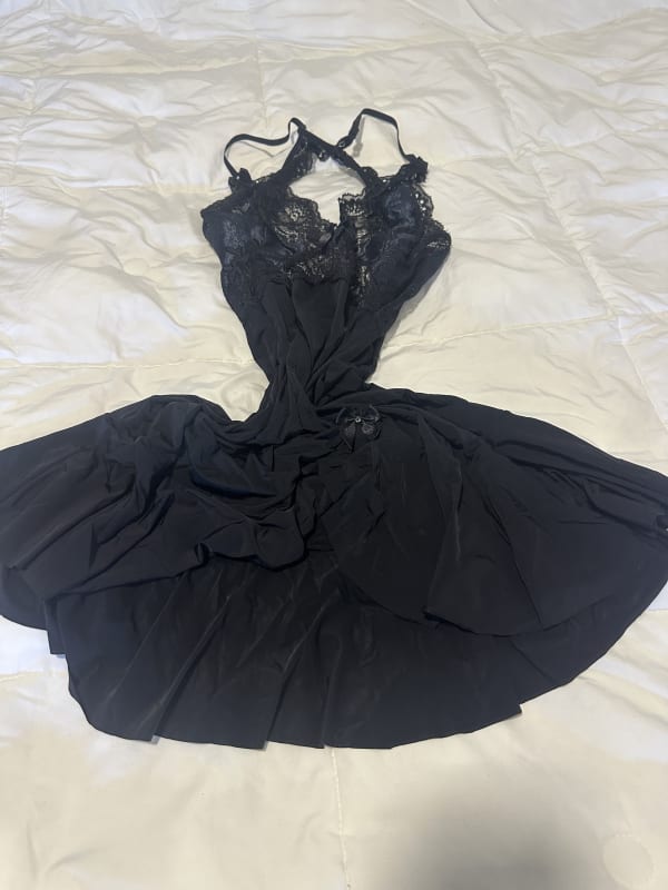 Baby doll preto com renda 