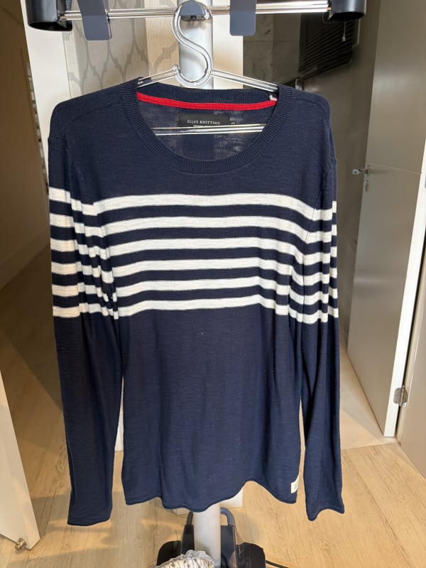 Blusa linha ellus asul marinho