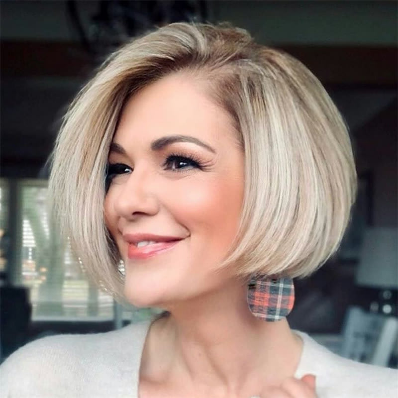 Cabelos Curtos para Mulheres de 50+ Arrasarem 2 Chanel Básico é uma ótima opção!