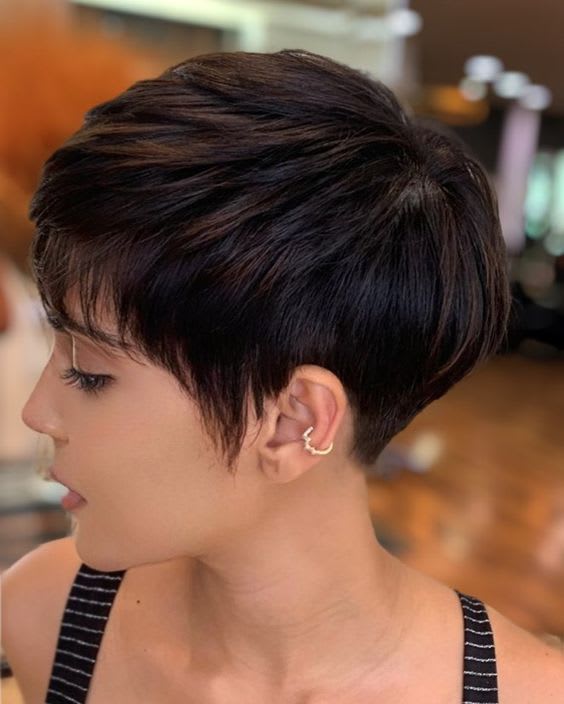 Estilos de Cabelos Curtos Feminino que Valem Apostar em 2023 2 cabelos curtos feminino estilo Pixie