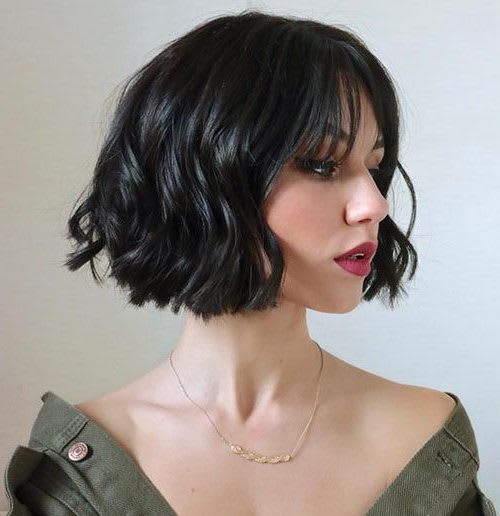 corte reto e curto com wavy bob