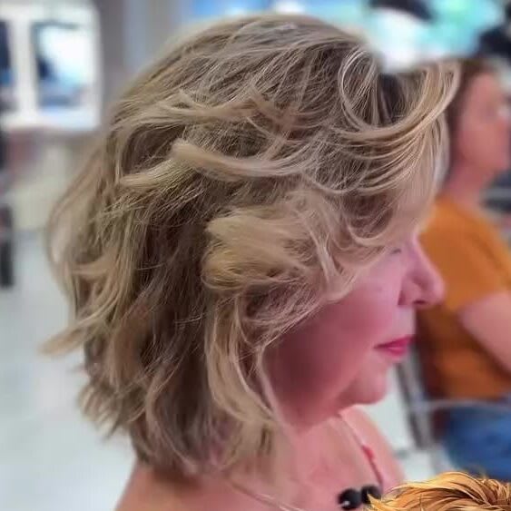 corte de cabelo curto em camadas feito pela cabeleireira e visagista Denise Mitiko - Lateral