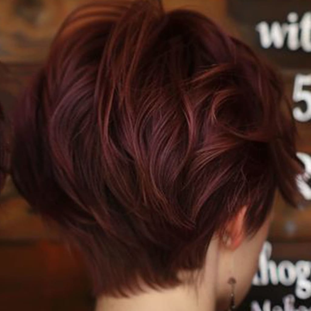 Esse Corte de Cabelo Curto Promete para 2025! - 2