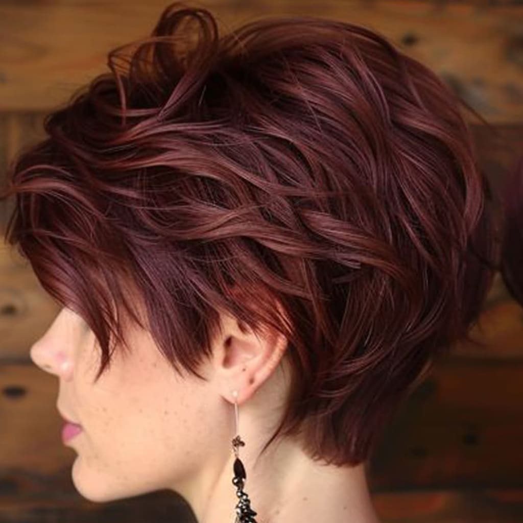 Esse Corte de Cabelo Curto Promete para 2025!