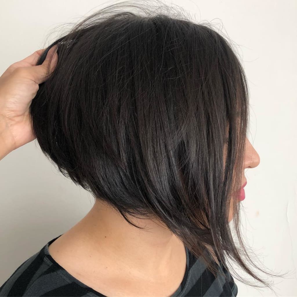 Cabelo Curto Atrás e Longo na Frente Combinação Infalível 6 Lateral com ponta curto atrás e longo na frente