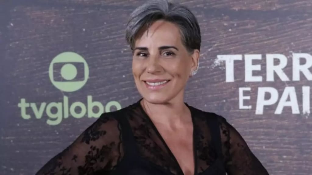 Gloria Pires e seu novo Cabelo Curto com o Grisalho 3 Gloria Pires cabelo curto tv globo