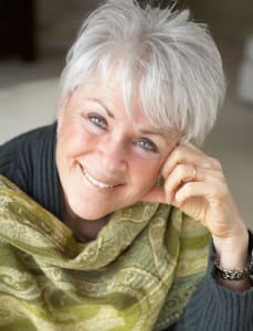 Os Melhores Cortes de Cabelo Curto para as Mulheres em seus 50 anos 8