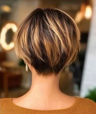 Corte de Cabelo Curto Inspirador para as Mulheres em 2026 3 Parte de trás inspiração cabelos curtos feminino