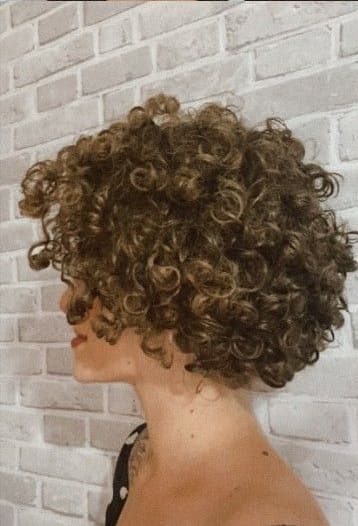 Inspiração de Cabelo Curto Cacheado para 2026 3 Lateral curta cabelos cacheados 2