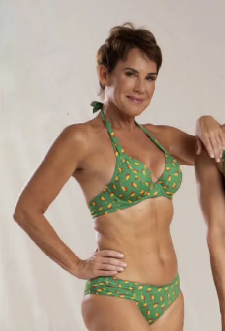Andrea Veiga com arrasando com o seu cabelo curto e biquini foto do Instagram