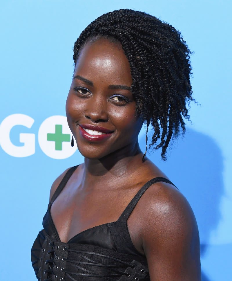 Lupita Nyongo cabelo curto