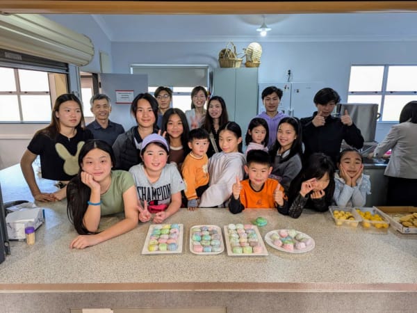 2024年9月15日青少年团契制活动：学作手工月饼