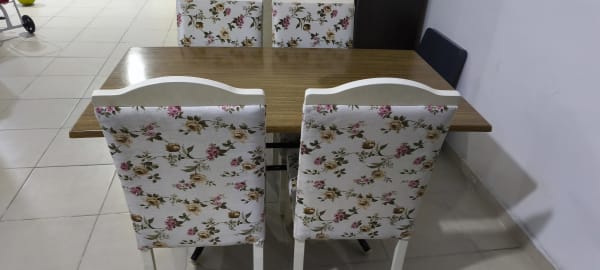 Yemek Masası + 4 Sandalye 