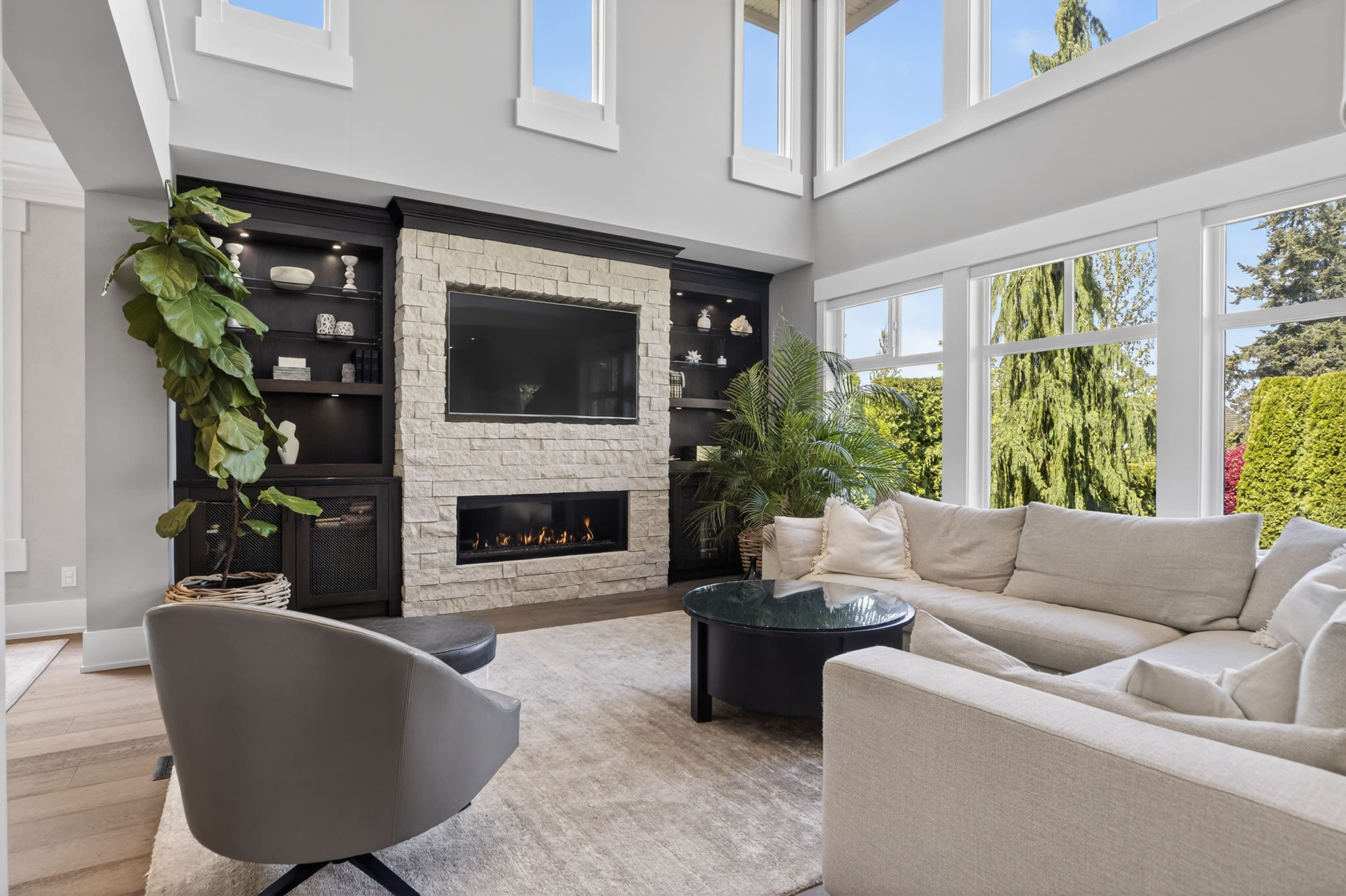 Morgan Creek Executive Residence — 15507 37A Avenue