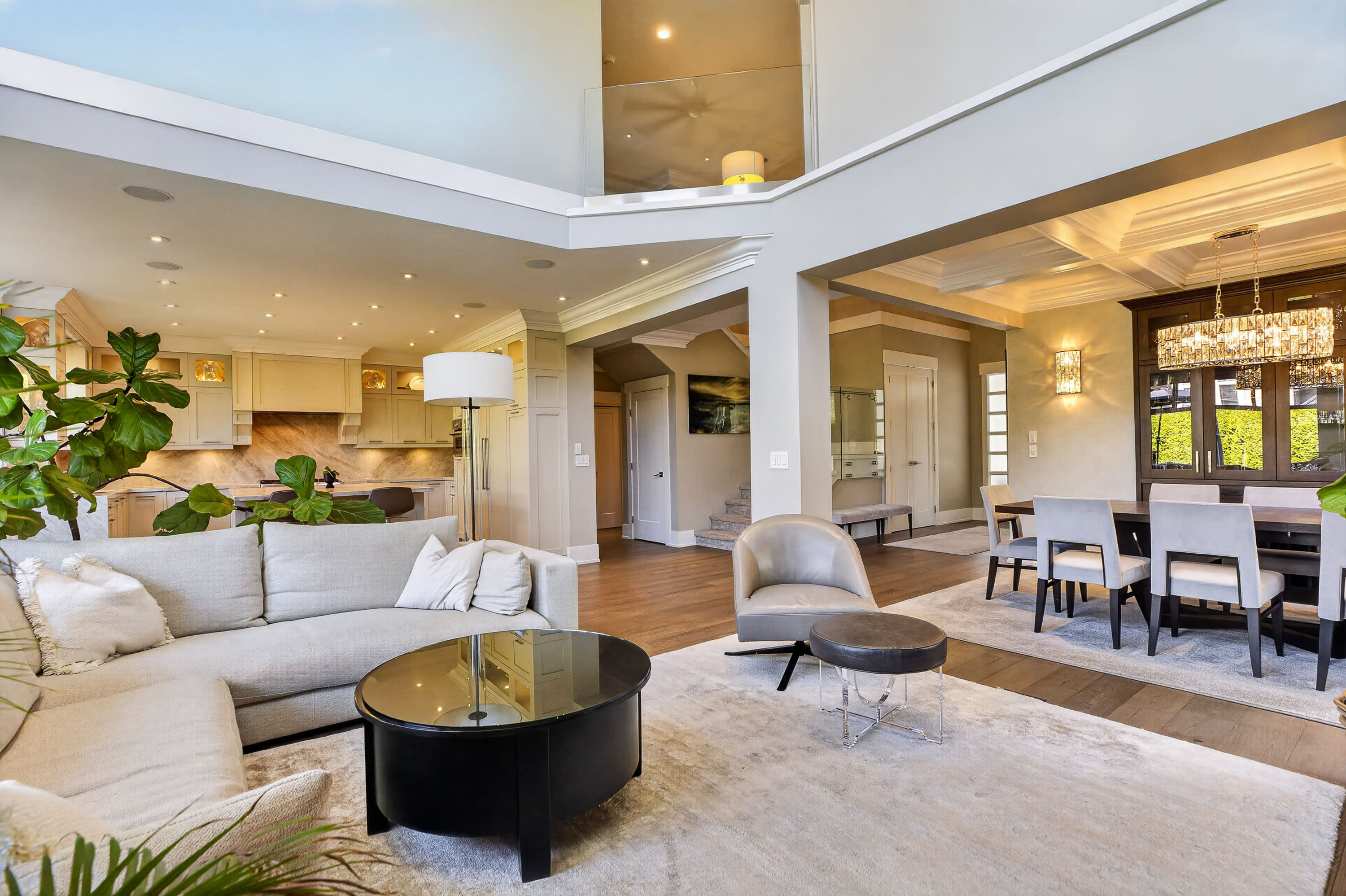 Morgan Creek Executive Residence — 15507 37A Avenue