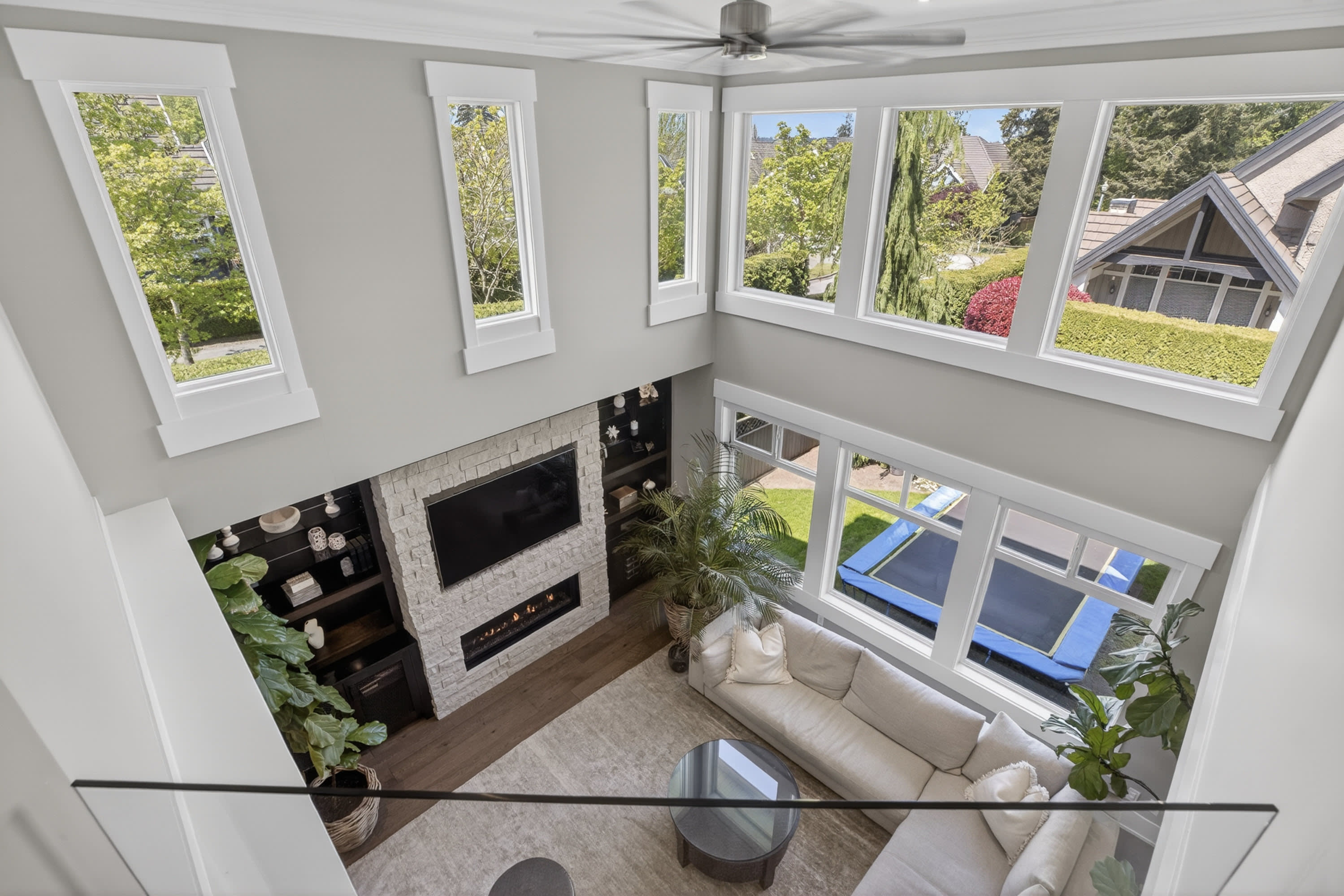 Morgan Creek Executive Residence — 15507 37A Avenue