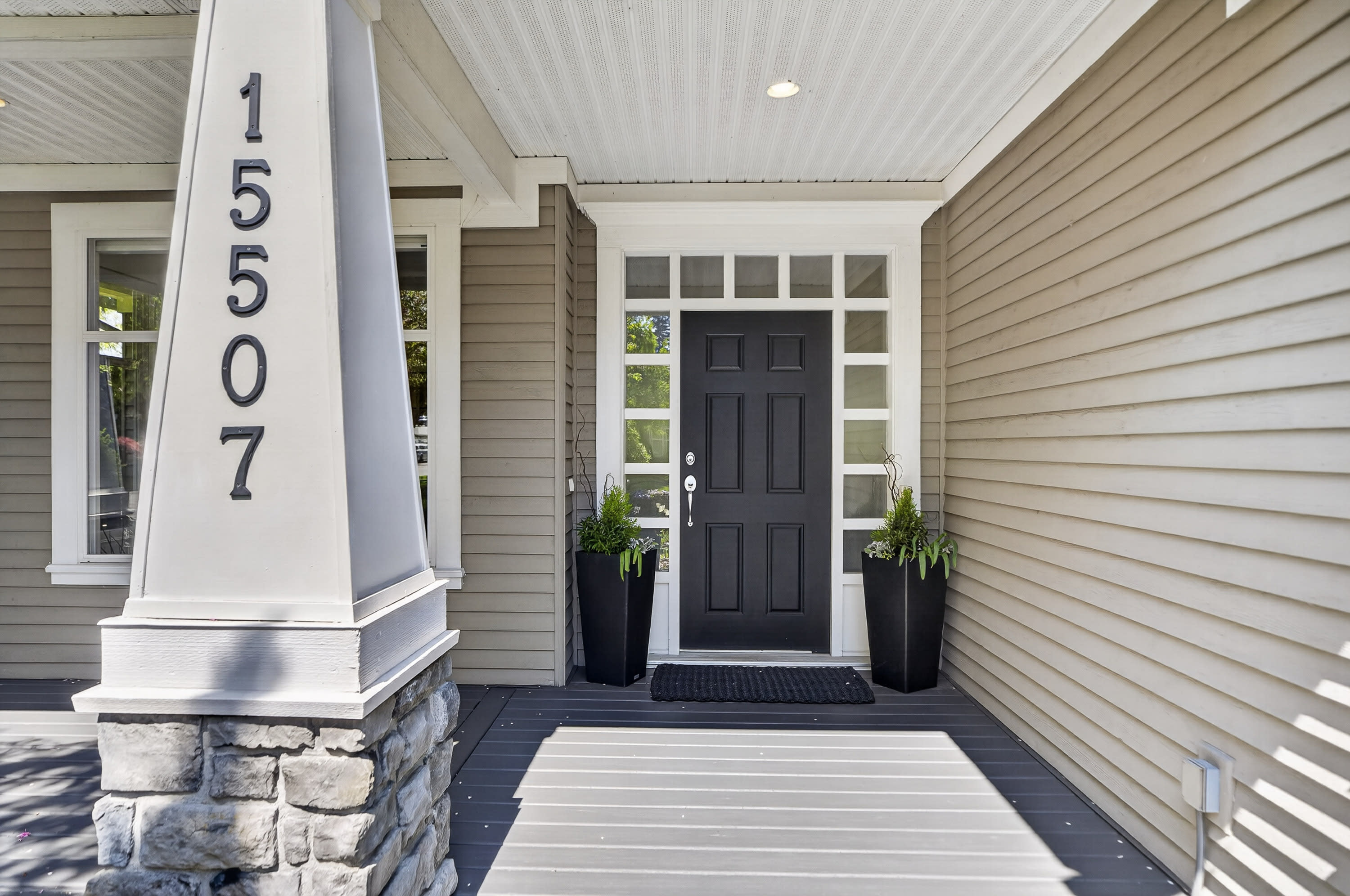 Morgan Creek Executive Residence — 15507 37A Avenue