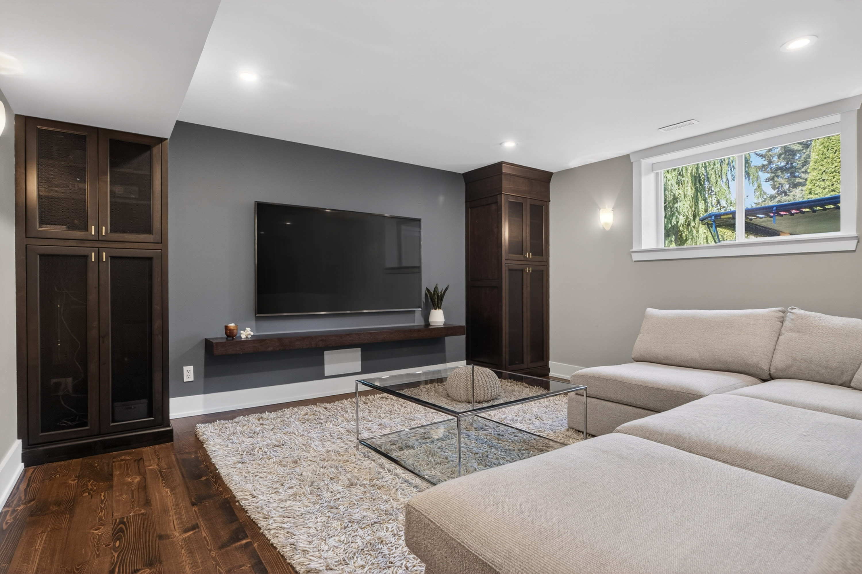 Morgan Creek Executive Residence — 15507 37A Avenue