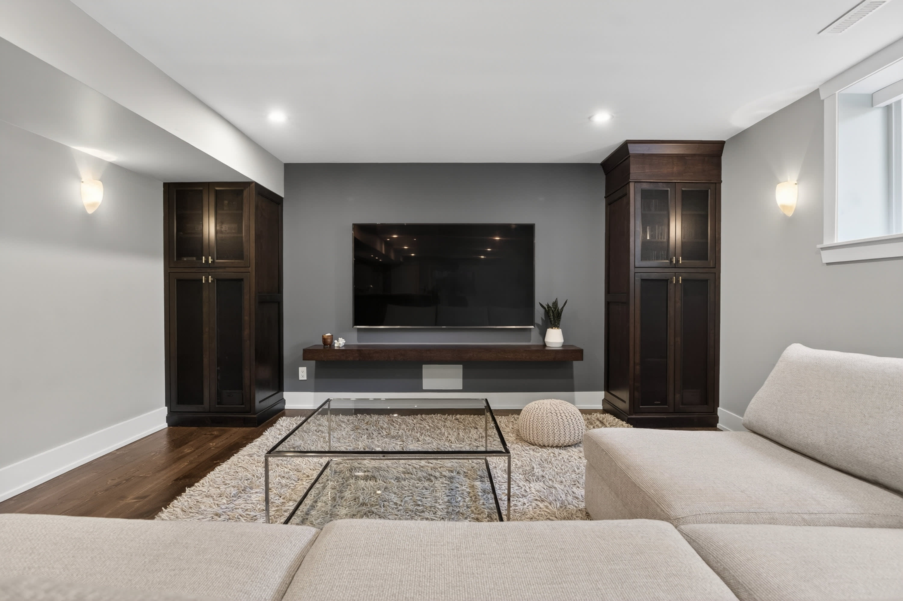 Morgan Creek Executive Residence — 15507 37A Avenue