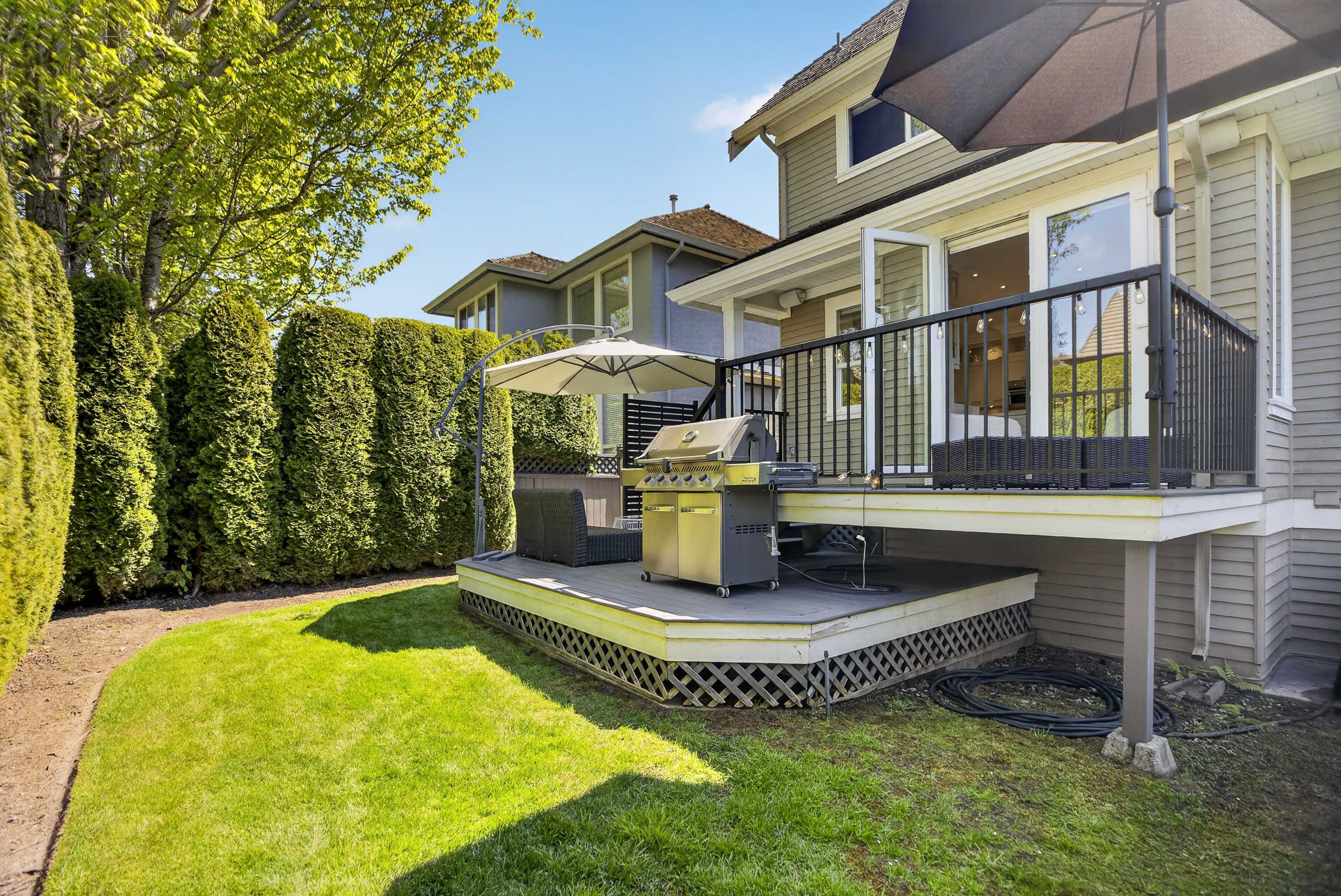 Morgan Creek Executive Residence — 15507 37A Avenue