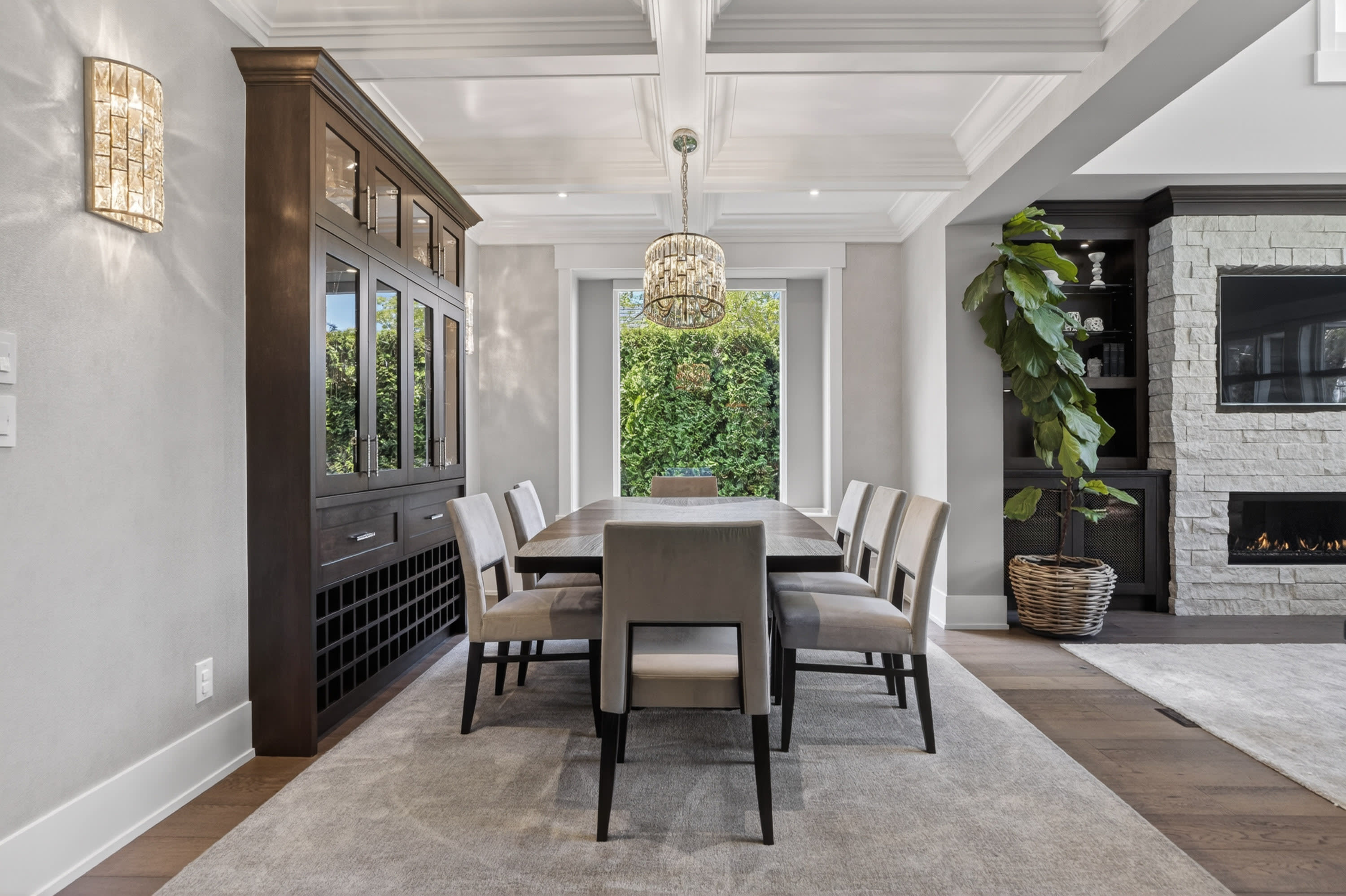 Morgan Creek Executive Residence — 15507 37A Avenue