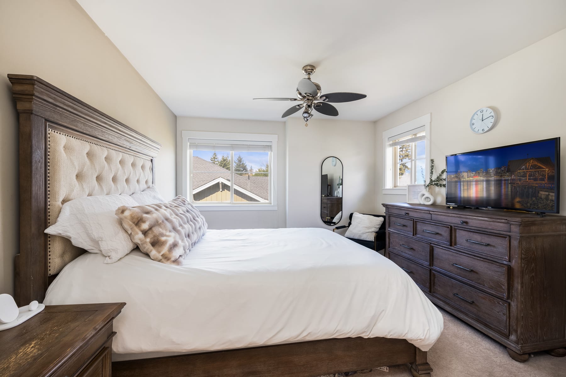 Elgin Townhouse laundry room — #8 3266 147 Street, South Surrey BC