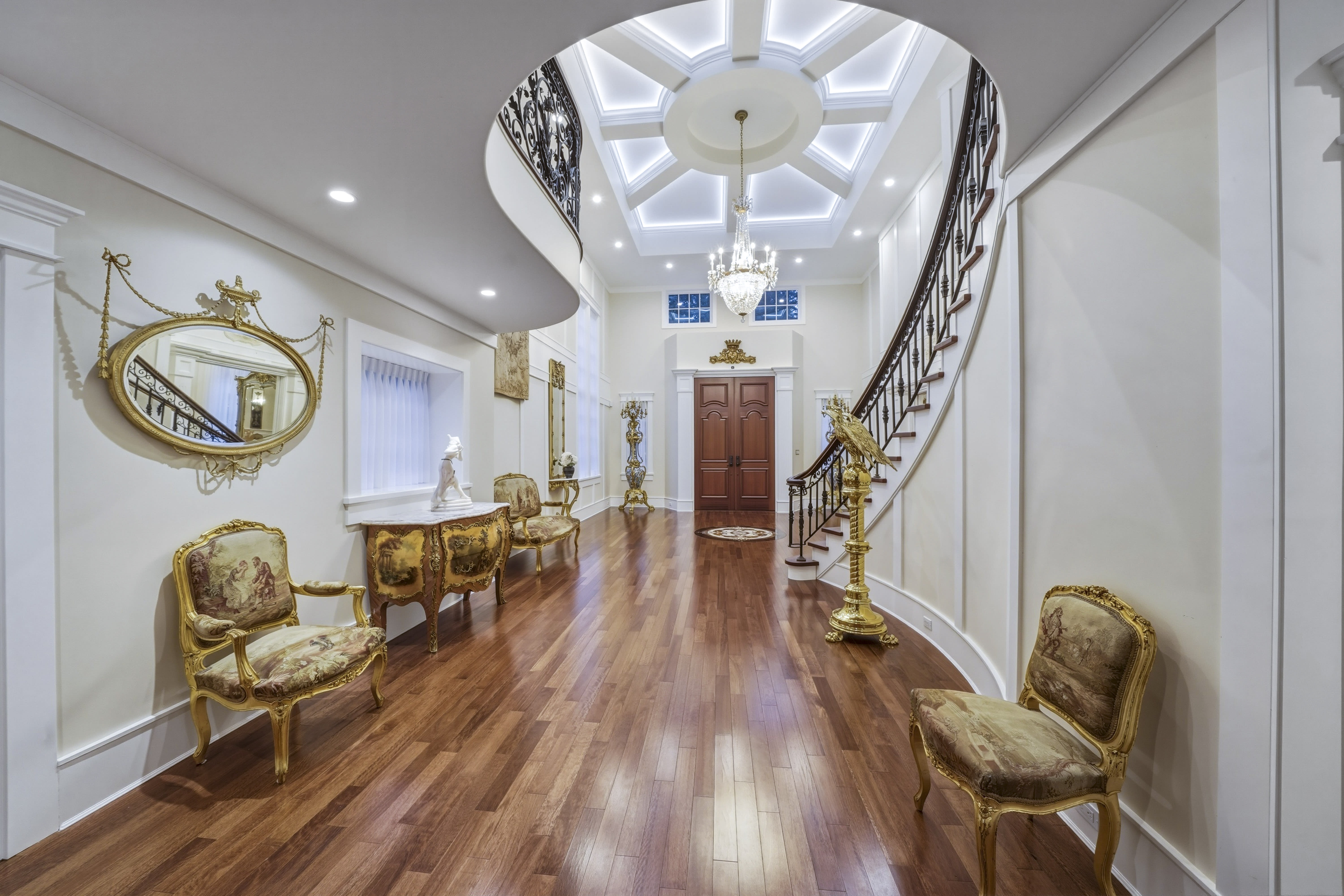 Owl's Landing hallway and architectural detail — 1708 Woodsend Drive