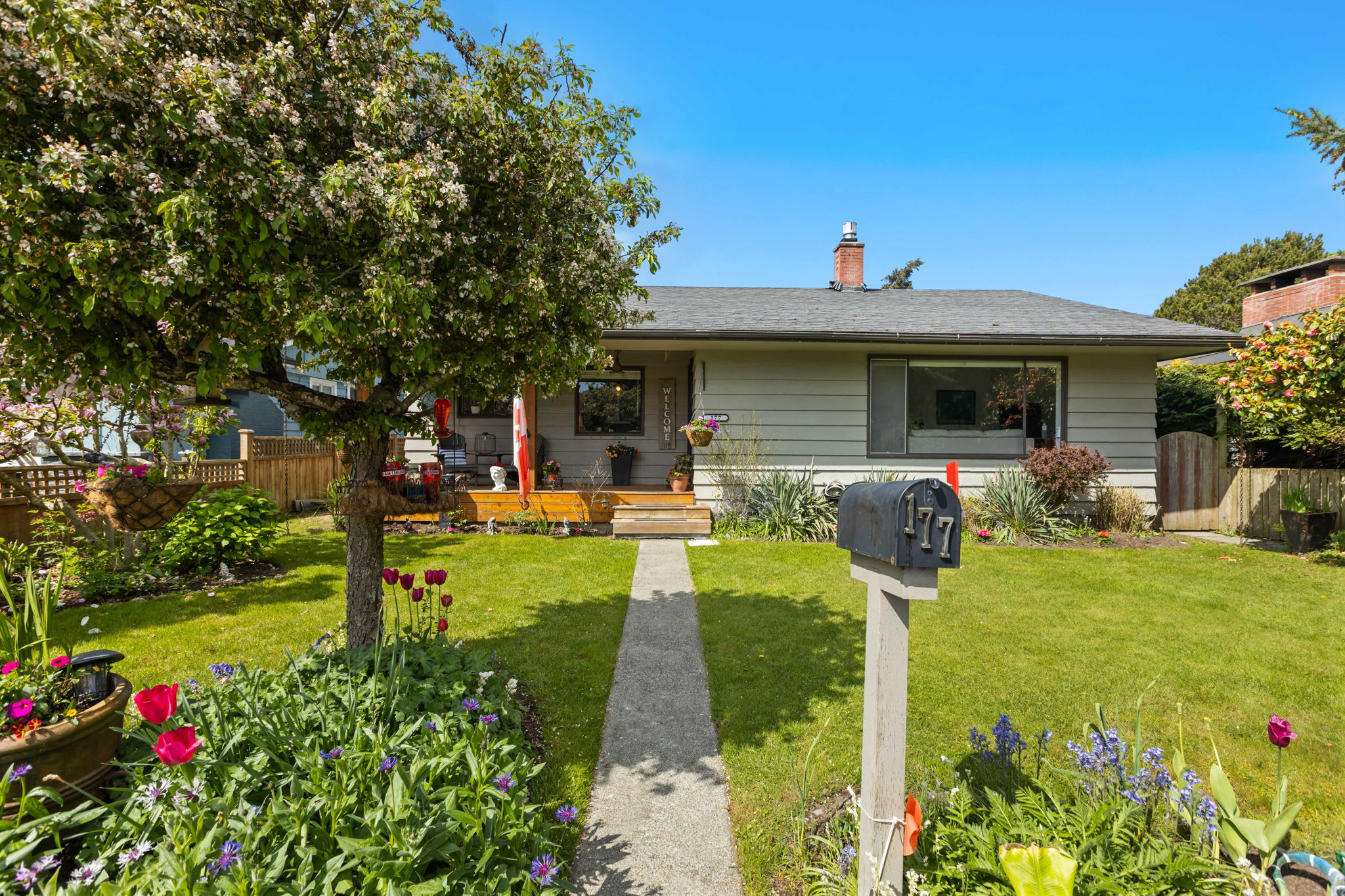 Boundary Bay Beach Cottage exterior — 177 66 Street, Delta BC