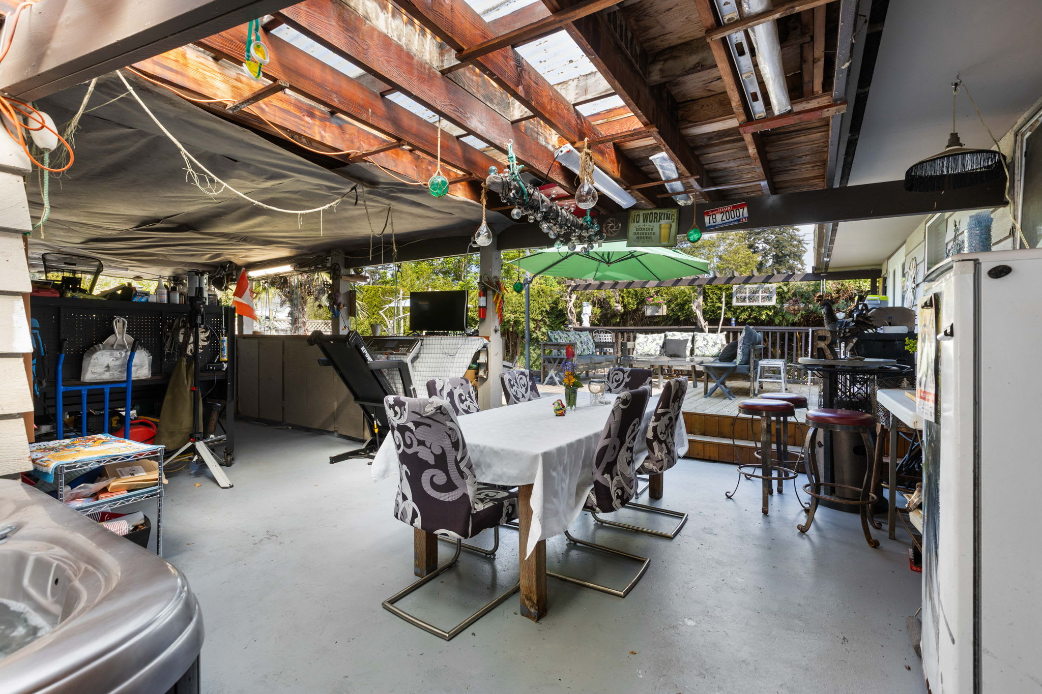 Dining and living — Boundary Bay Beach Cottage, Delta BC
