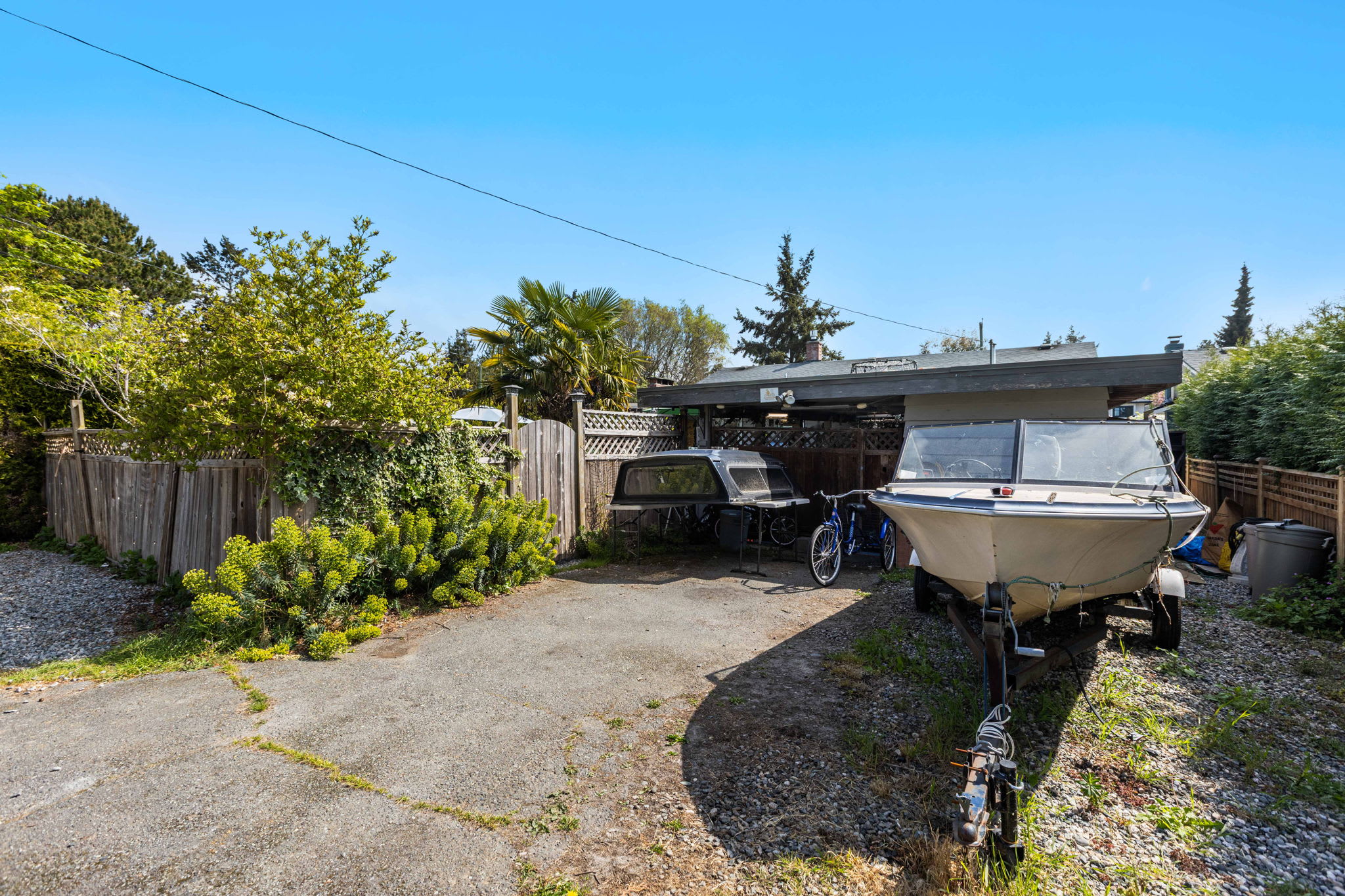 Interior finishes — Boundary Bay Beach Cottage, Delta BC