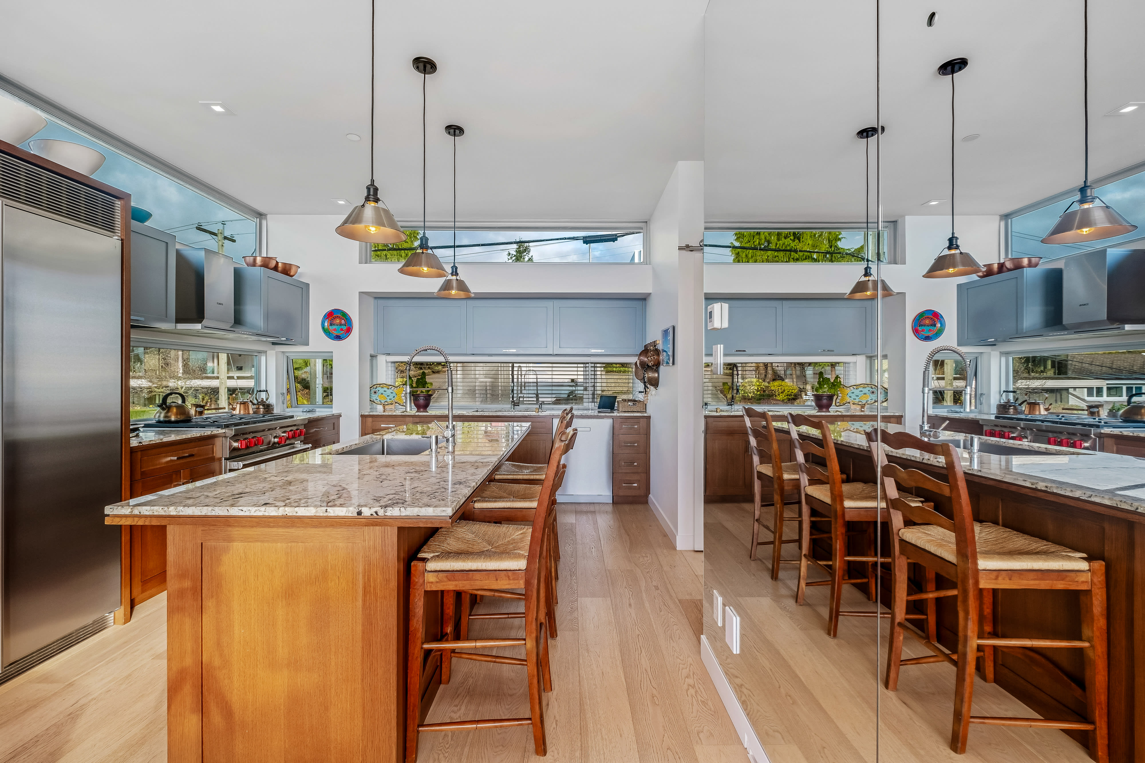 Open-concept main floor — 15046 Buena Vista Avenue White Rock BC