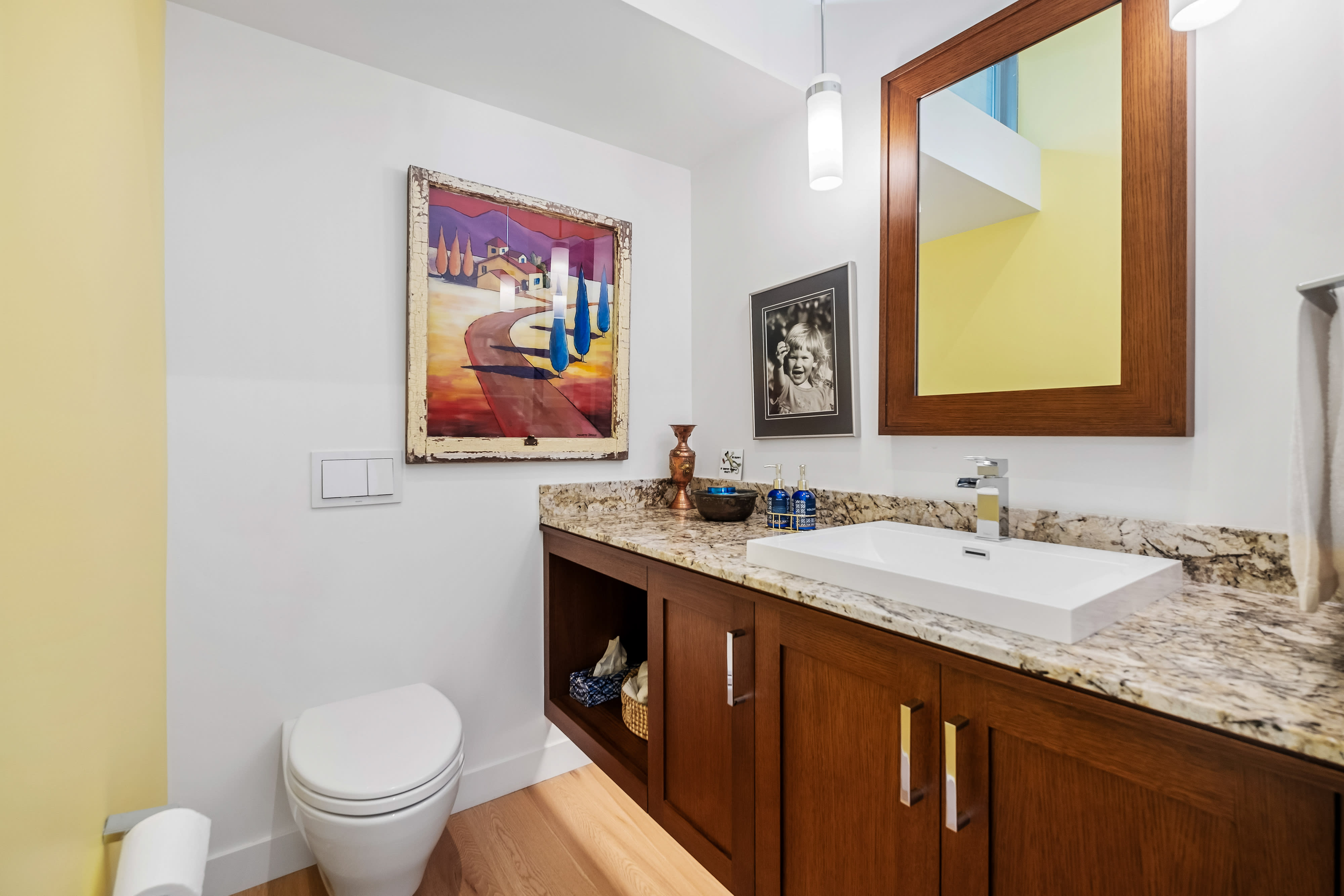 White Rock luxury home — Buena Vista Avenue ocean view property