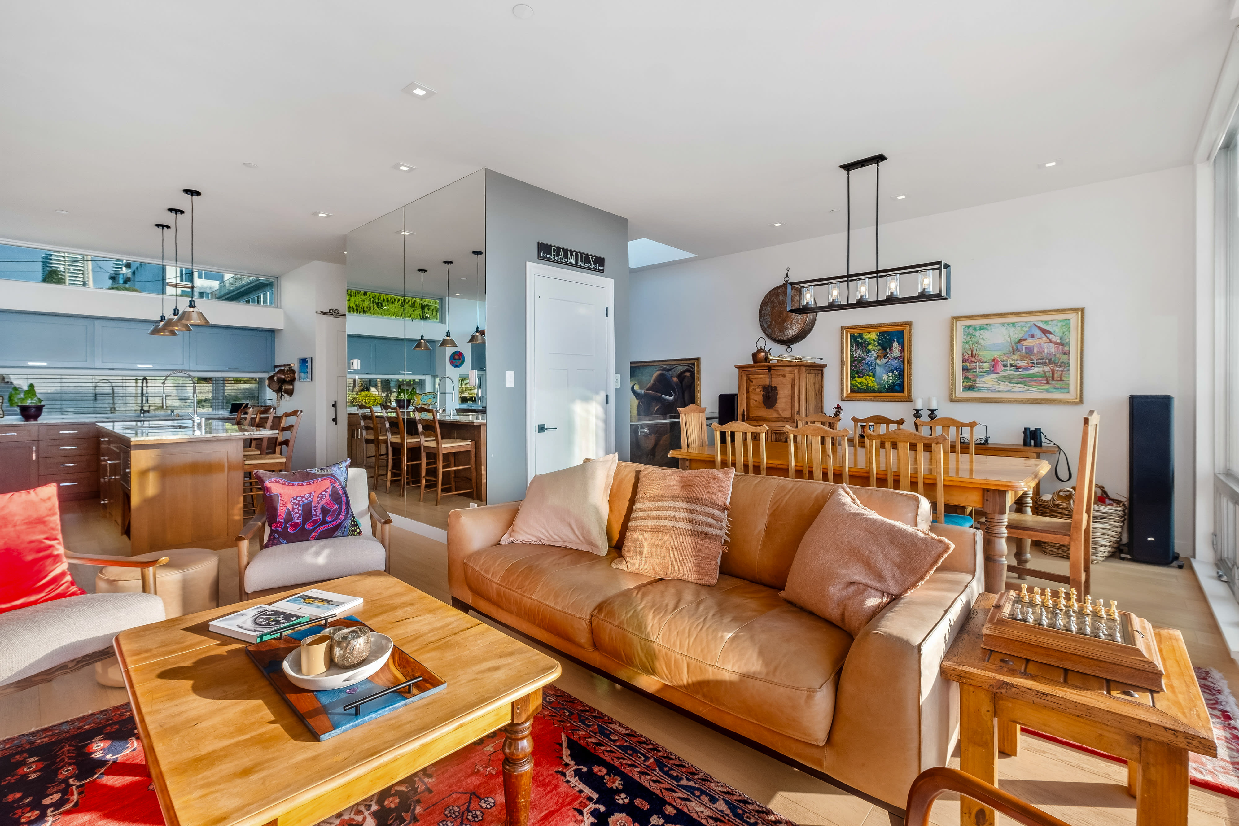 White Rock ocean view — 15046 Buena Vista Avenue luxury property
