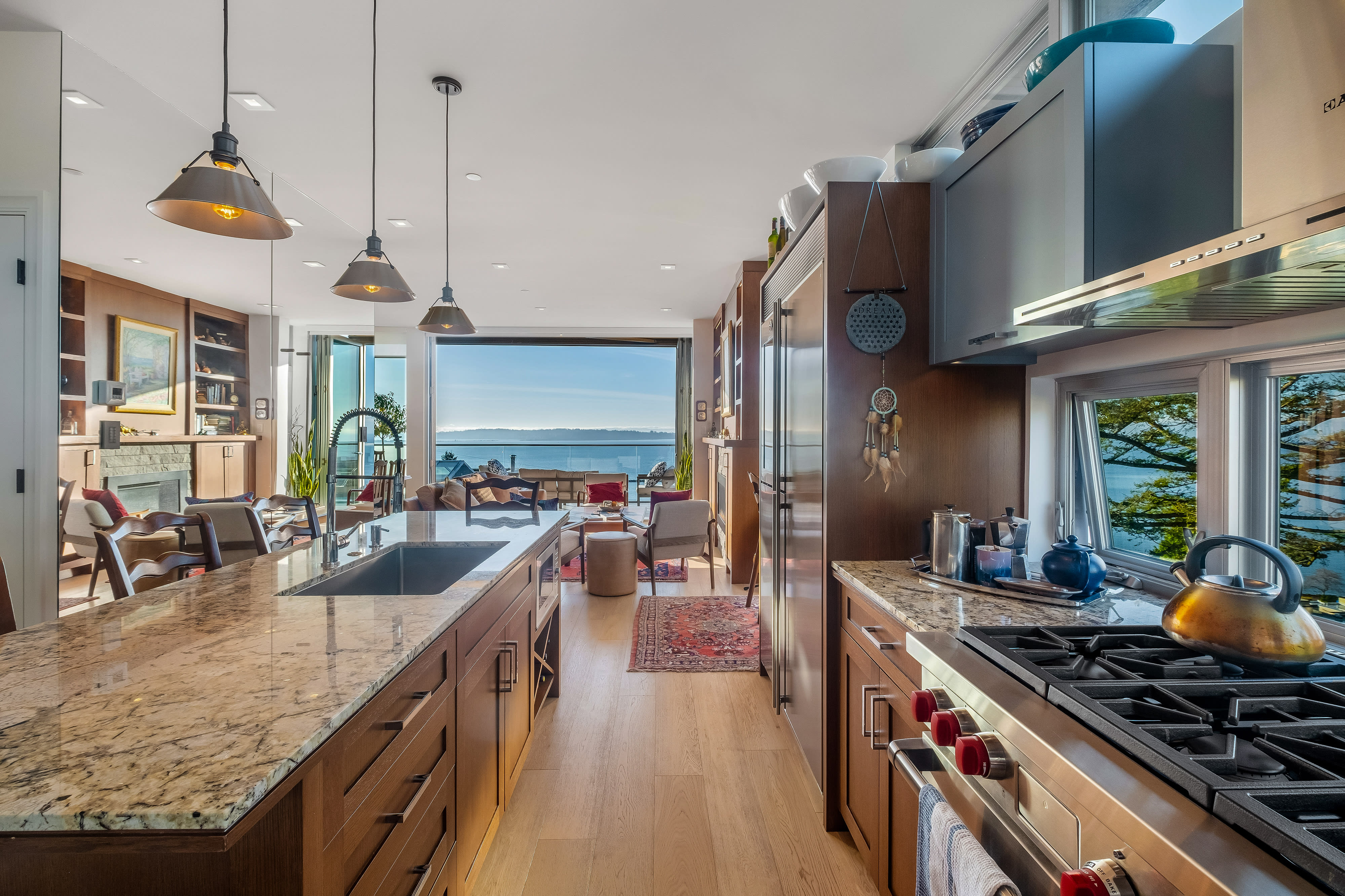 Kitchen and ocean view — luxury home Buena Vista Avenue White Rock