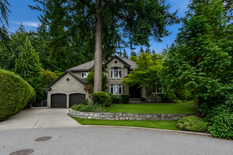 14136 29 Avenue, Elgin Park Estates