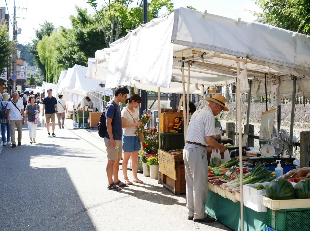 Miyagawa Morning Market — Takayama