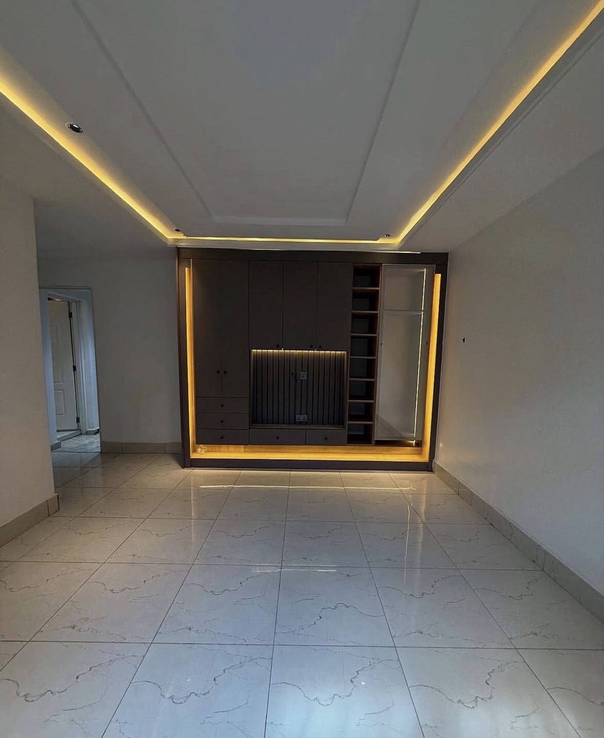 4bedrooms terrace duplex with a room boys quarters.